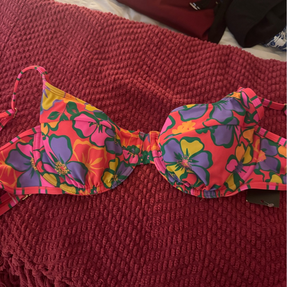 Wild Fable Colorful Floral Bikini Top NWT